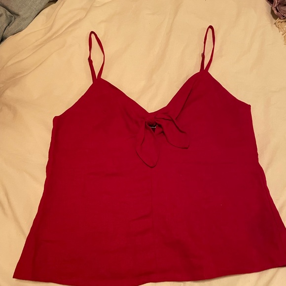 Reformation Strawberry Top - Picture 2 of 4